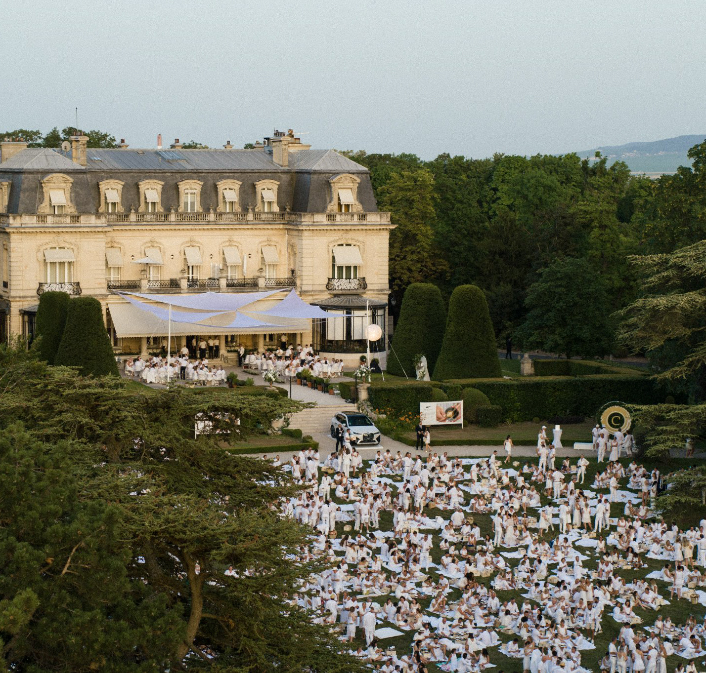ヴィジュアル・エディトリアル・ハウス・ランソン