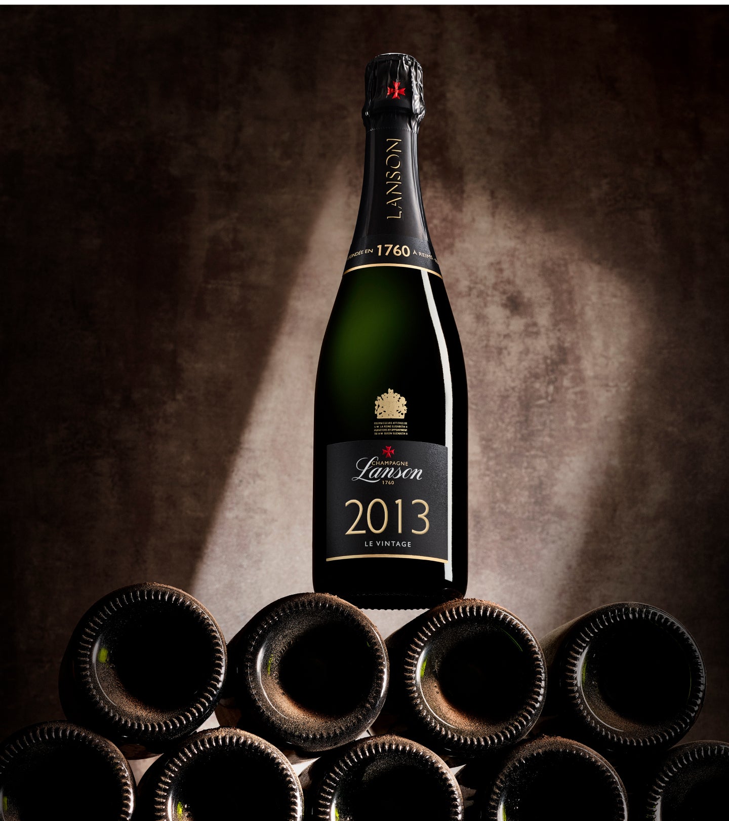 Le Vintage 2013 champagne bottle
